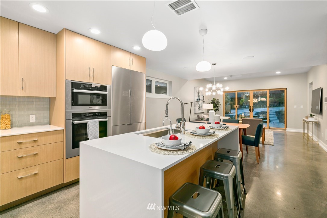 10323 Northeast 189th Street, Unit A Bothell, WA 98011 - Photo 14 of 35 Gallery Image 14