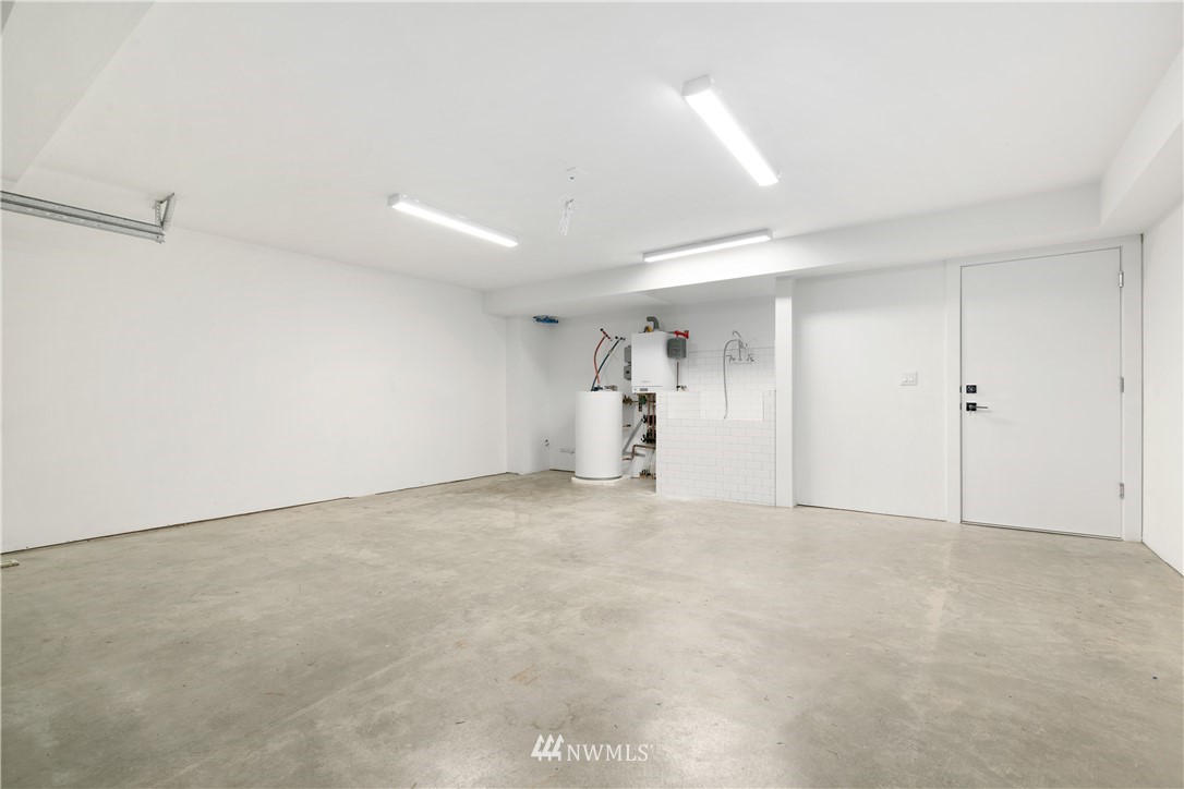 10323 Northeast 189th Street, Unit A Bothell, WA 98011 - Photo 17 of 35 Gallery Image 17