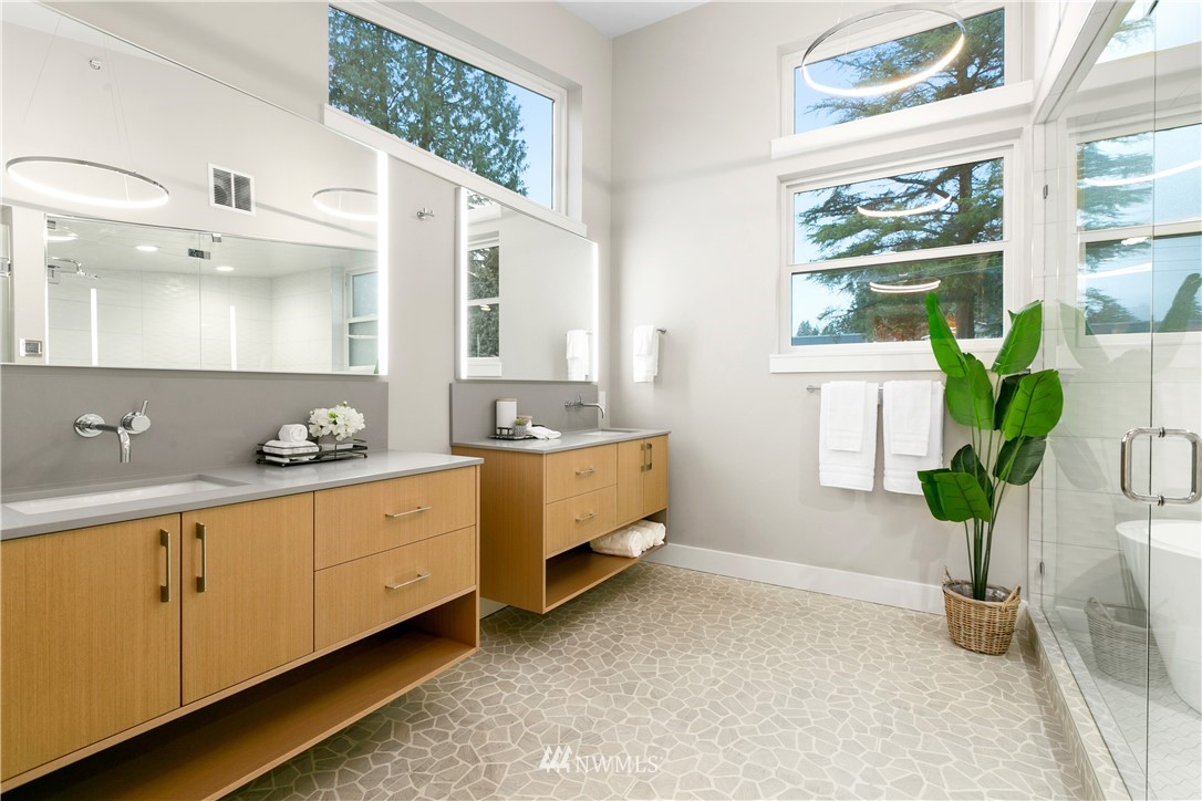 10323 Northeast 189th Street, Unit A Bothell, WA 98011 - Photo 31 of 35 Gallery Image 31