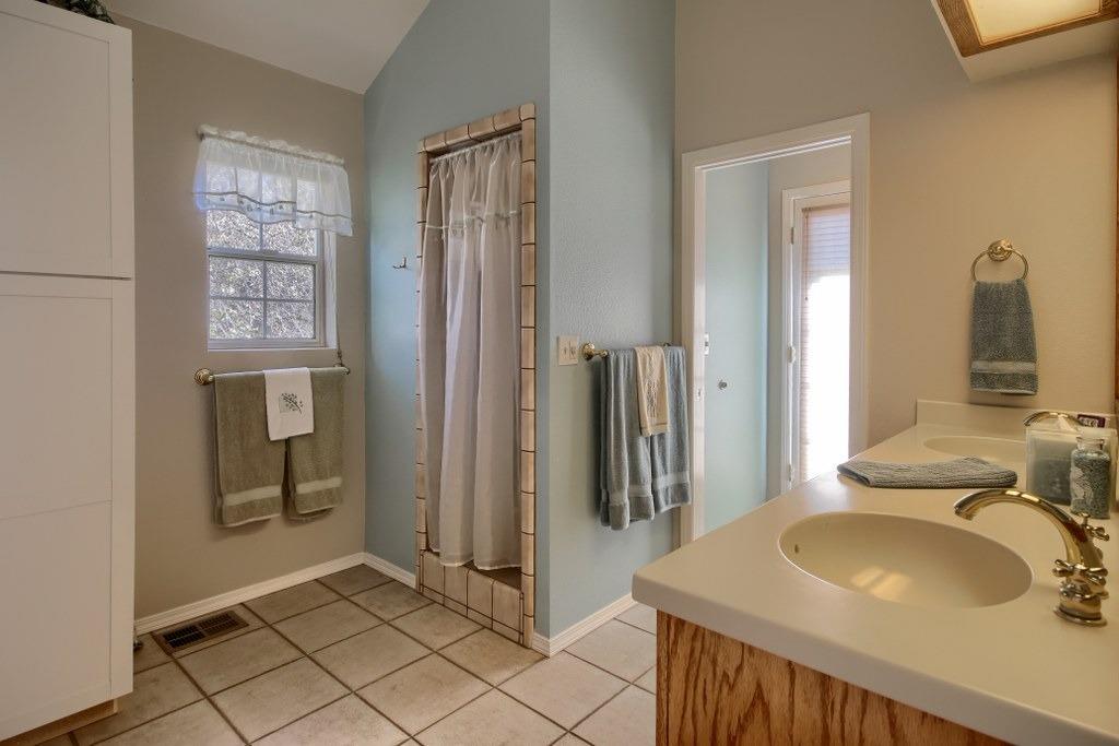 32510 Sunset Ridge Road East Coarsegold, CA 93614 - Photo 20 of 39 Gallery Image 20