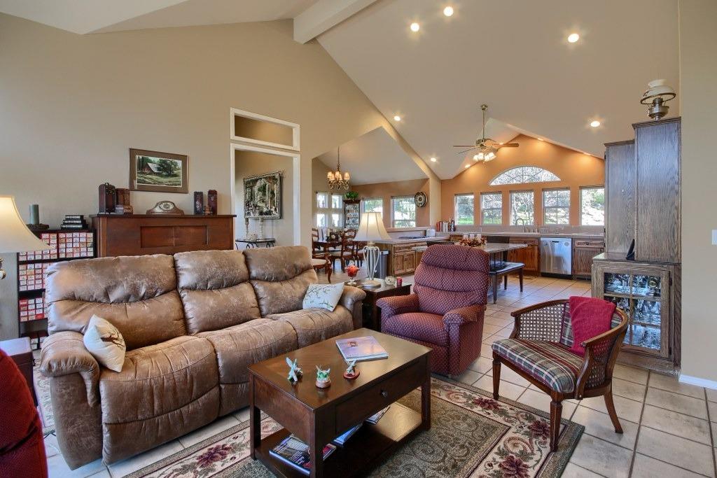 32510 Sunset Ridge Road East Coarsegold, CA 93614 - Photo 6 of 39 Gallery Image 6