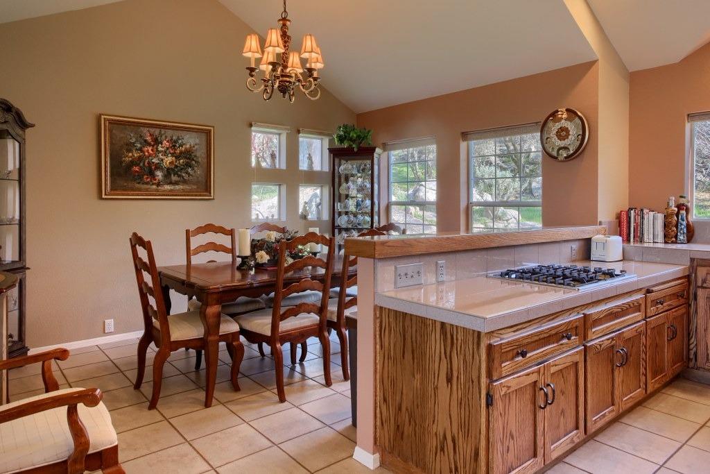 32510 Sunset Ridge Road East Coarsegold, CA 93614 - Photo 7 of 39 Gallery Image 7