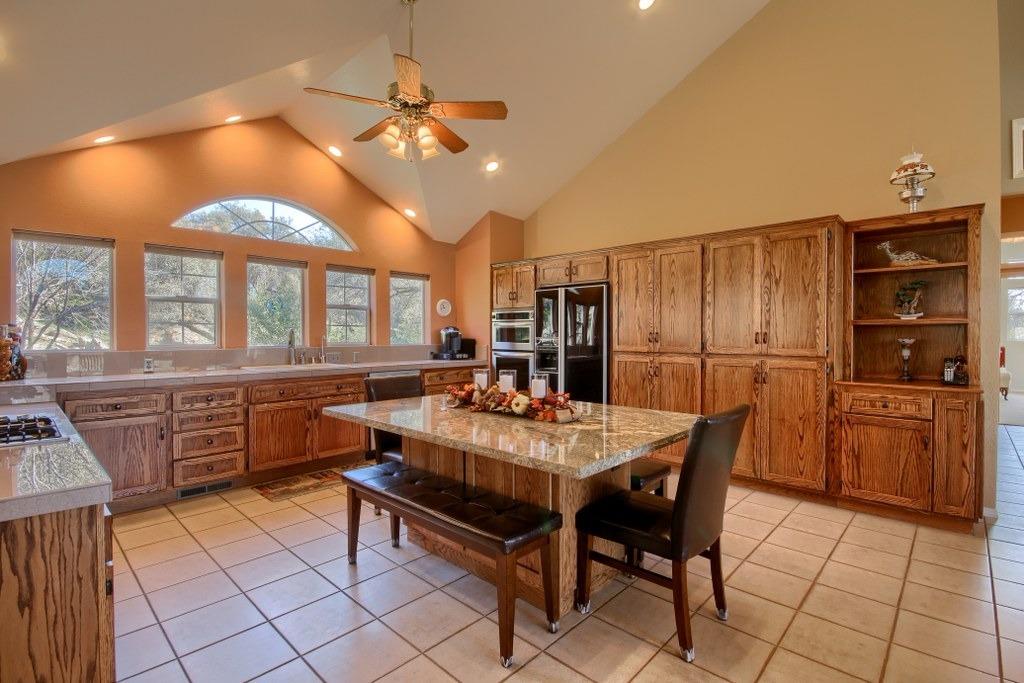 32510 Sunset Ridge Road East Coarsegold, CA 93614 - Photo 8 of 39 Gallery Image 8