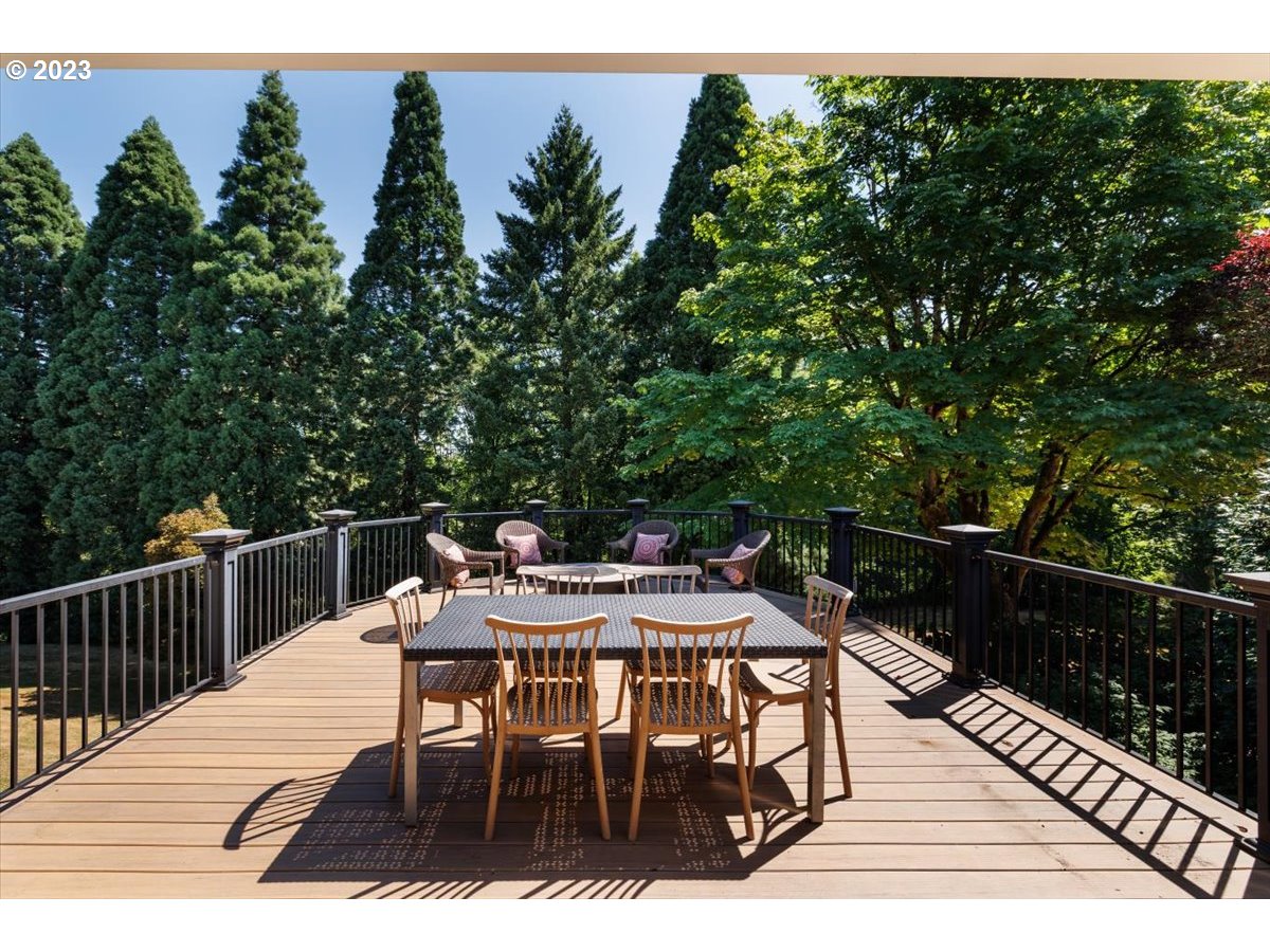 7901 Southwest Ruby Terrace Portland, OR 97219 - Photo 29 of 44 Gallery Image 29
