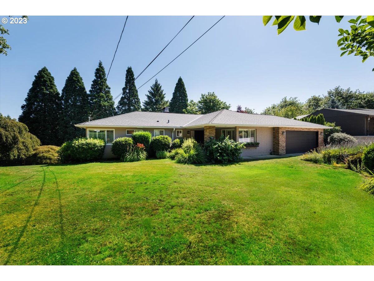 7901 Southwest Ruby Terrace Portland, OR 97219 - Photo 35 of 44 Gallery Image 35