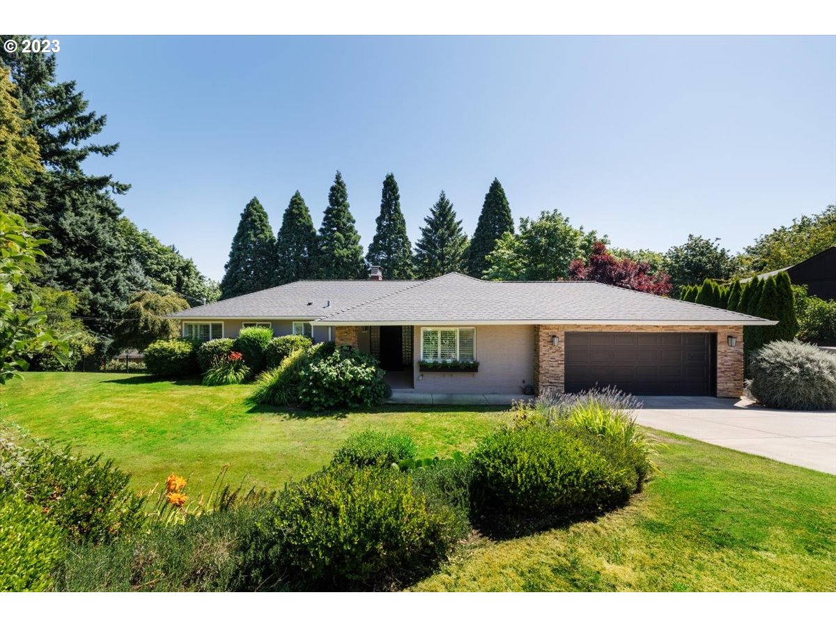 7901 Southwest Ruby Terrace Portland, OR 97219 - Photo 44 of 44 Gallery Image 44