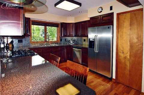 2484 Ray Road Grand Blanc, MI 48439 - Photo 8 of 44 20413571-7.JPG
