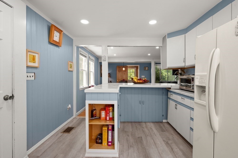 25 Ledge Street Melrose, MA 02176 - Photo 11 of 42