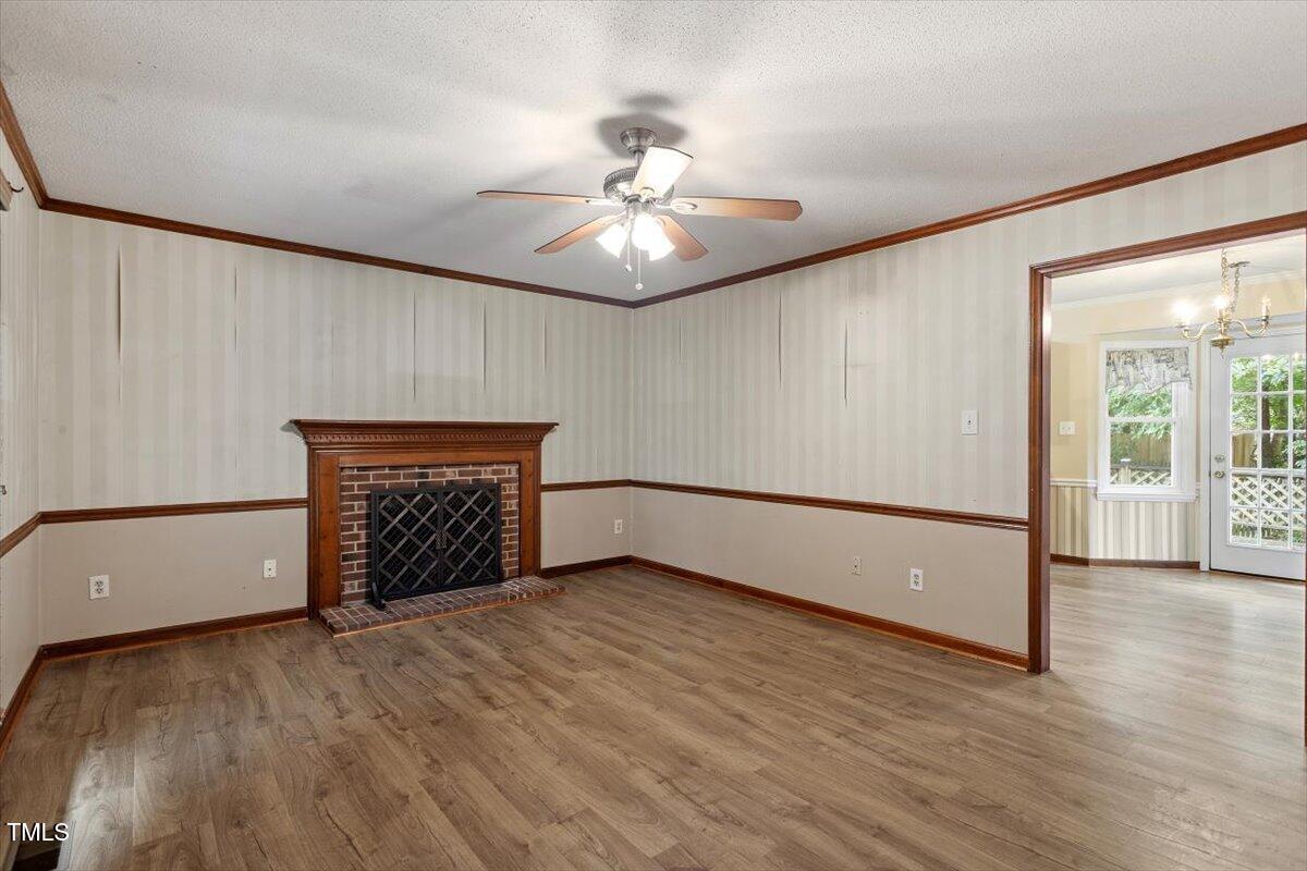 4616 Draper Road Raleigh, NC 27616 - Photo 5 of 34 Family Room