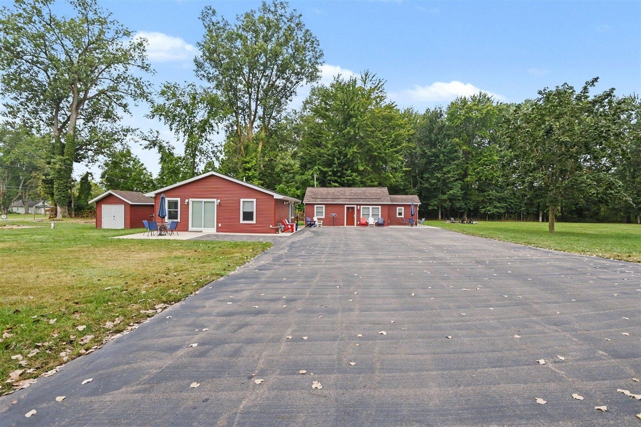 5568 Paw Paw Lake Road Coloma, MI 49038 - Photo 3 of 61 Gallery Image 3