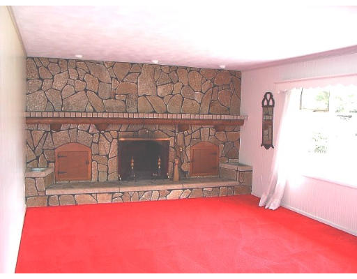 1 Mark Road Wilbraham, MA 01095 - Photo 2 of 11 Gallery Image 2