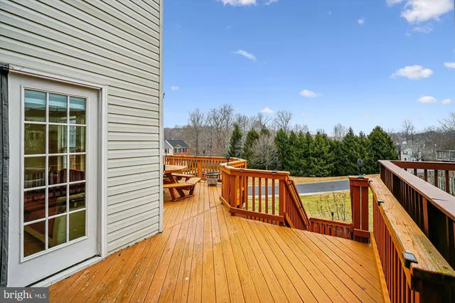 $599,000 | 11741 Barrows Lane, Woodbridge, VA 22192