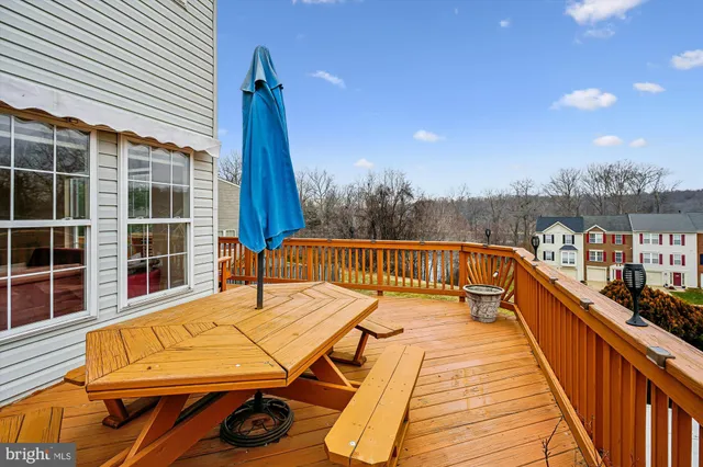 $599,000 | 11741 Barrows Lane, Woodbridge, VA 22192