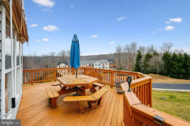 $599,000 | 11741 Barrows Lane, Woodbridge, VA 22192