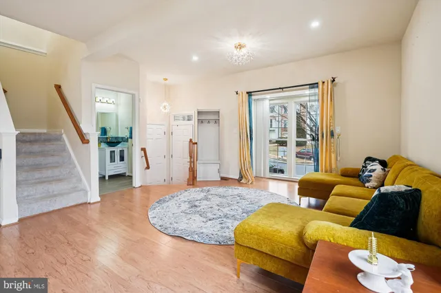 $599,000 | 11741 Barrows Lane, Woodbridge, VA 22192