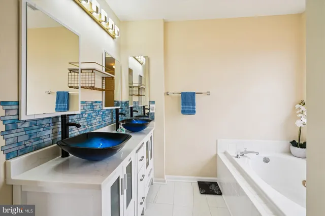 $599,000 | 11741 Barrows Lane, Woodbridge, VA 22192