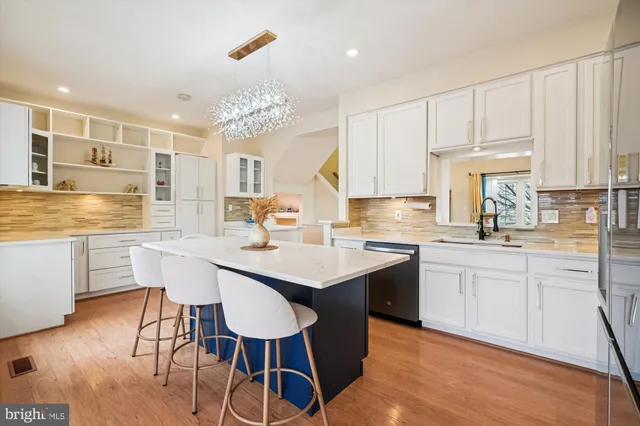 $599,000 | 11741 Barrows Lane, Woodbridge, VA 22192