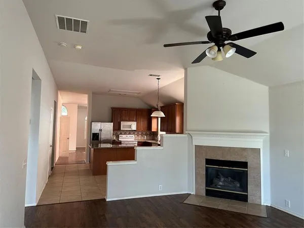$2,395 | 2805 Ariel Cove, McKinney, TX 75070