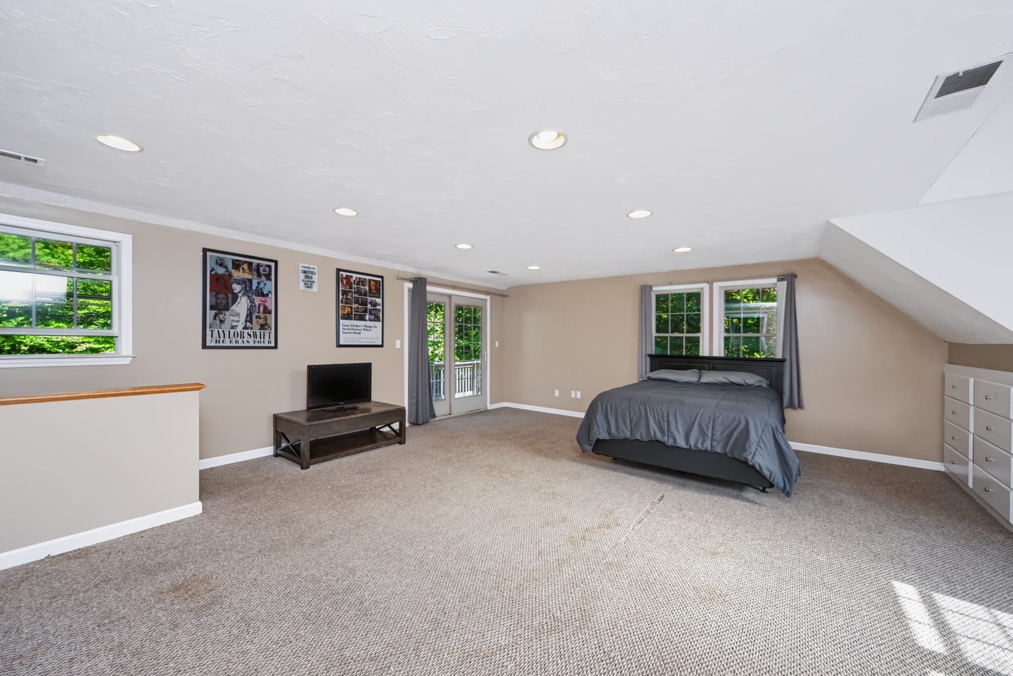 24 Evergreen Road Lakeville, MA 02347 - Photo 16 of 33 Gallery Image 16