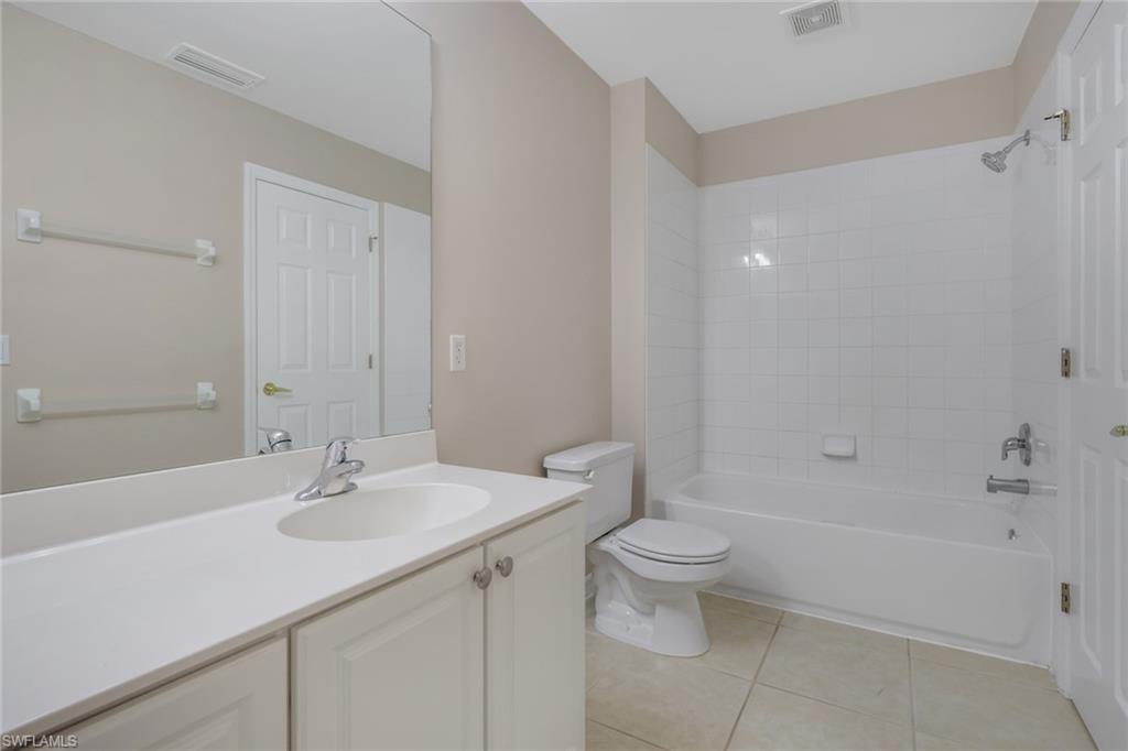 1180 Oxford Lane Naples, FL 34105 - Photo 15 of 35