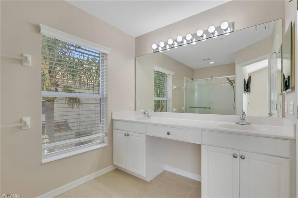 1180 Oxford Lane Naples, FL 34105 - Photo 20 of 35