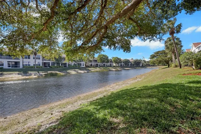 $399,000 | 1180 Oxford Lane, Naples, FL 34105