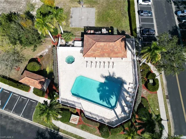 $399,000 | 1180 Oxford Lane, Naples, FL 34105