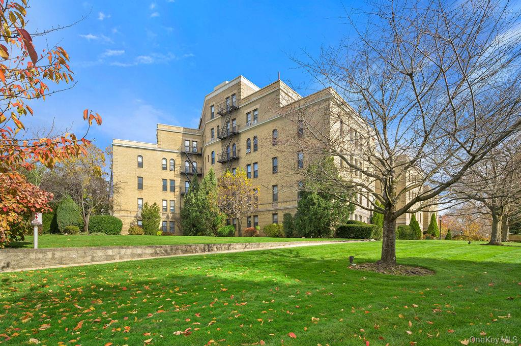 43 Calton Road, Unit 5C New Rochelle, NY 10804 - Photo 28 of 32 View of building exterior