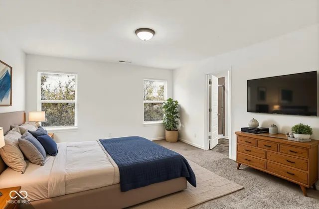 $349,999 | 1942 Turning Leaf Drive, Franklin, IN 46131