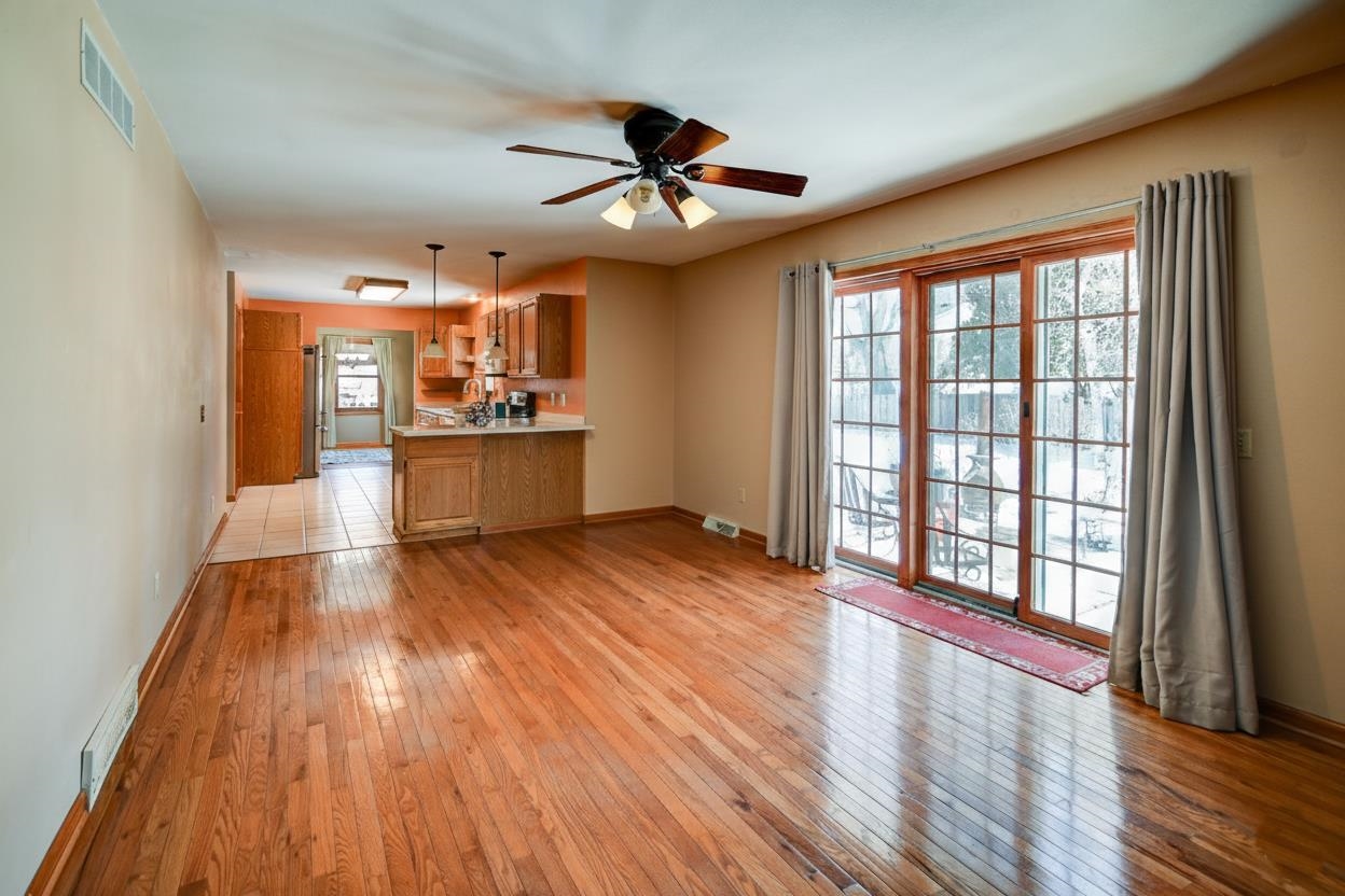 4305 Brown Madison, WI 53704 - Photo 15 of 30