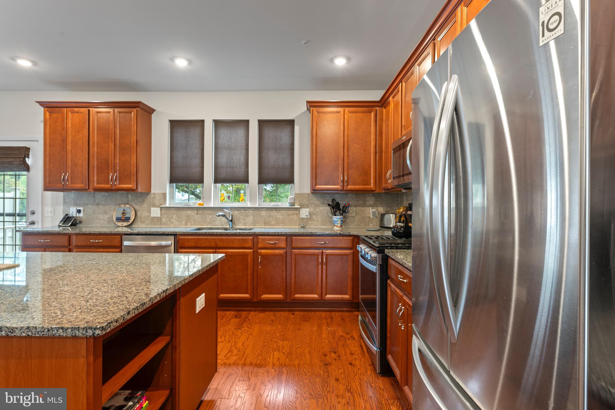 484 Rowan Street Warminster, PA 18974 - Photo 13 of 37