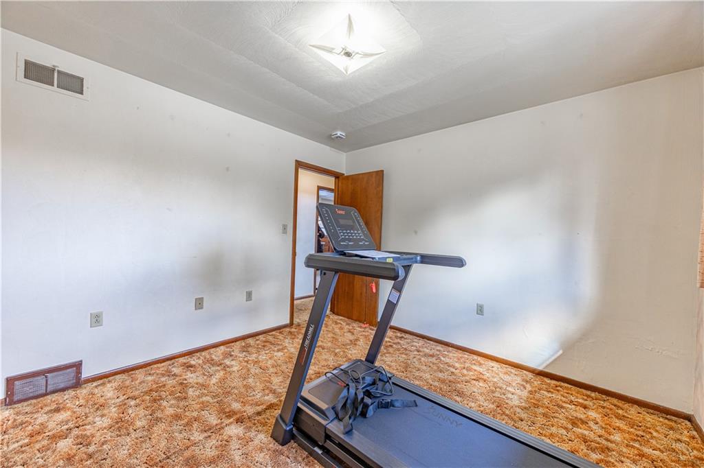 5170 McCandless Road Butler, PA 16001 - Photo 17 of 22