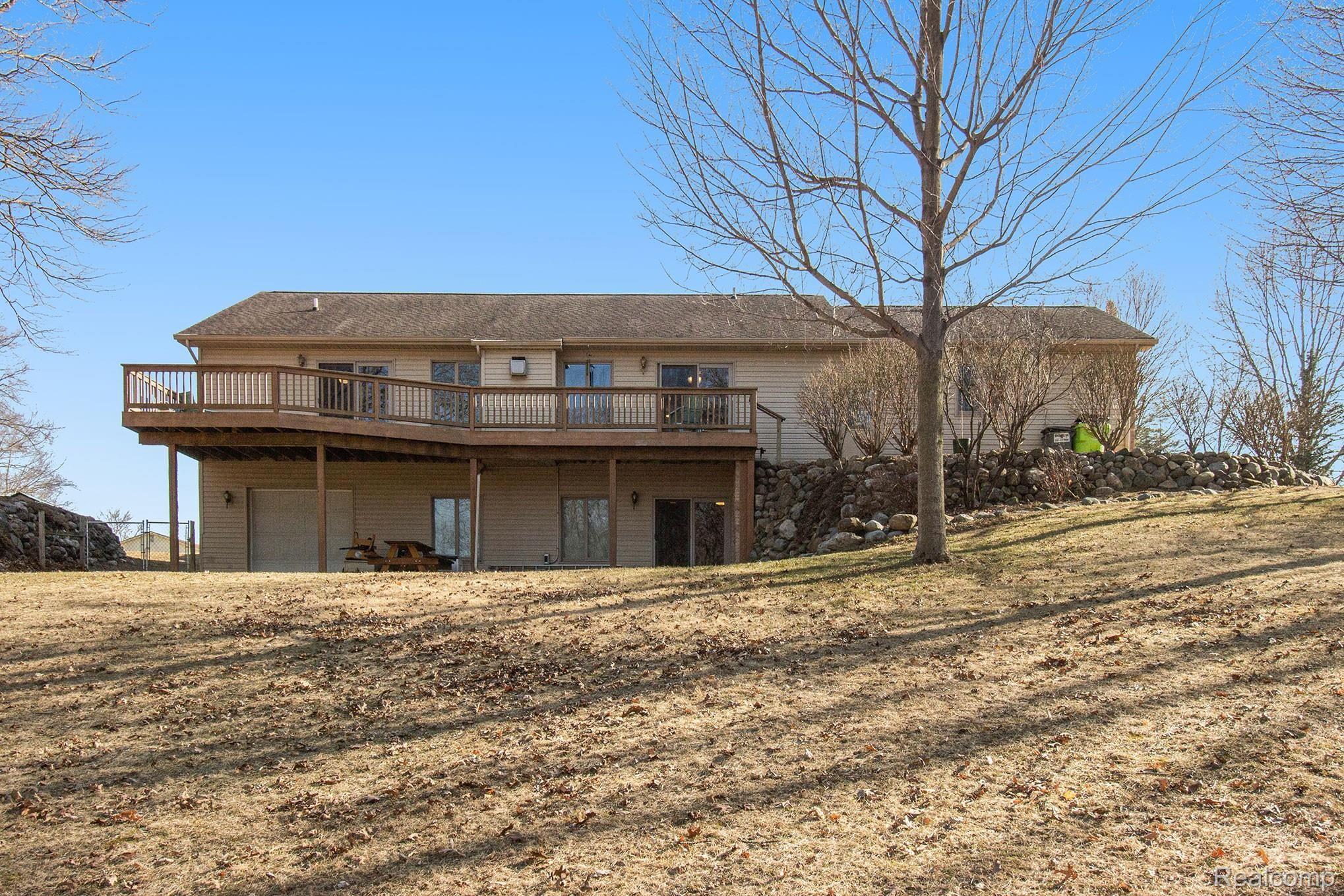 8533 Clyde Road Fenton, MI 48430 - Photo 24 of 30 IMG_3447.jpg