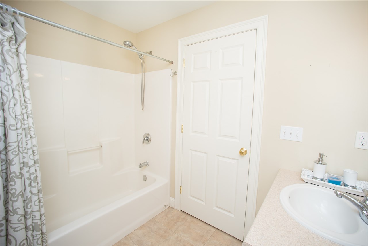 5 Rocky Ridge Circle Exeter, NH 03833 - Photo 29 of 40