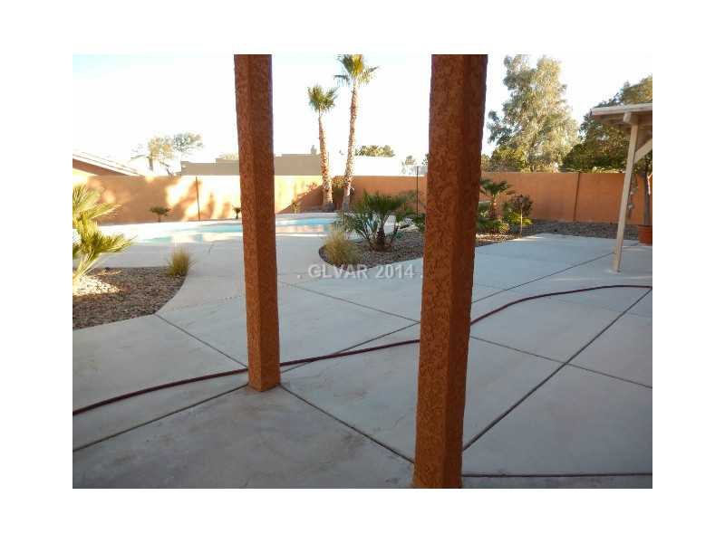 8655 West Ann Road Las Vegas, NV 89149 - Photo 18 of 26 Yard/Garden.