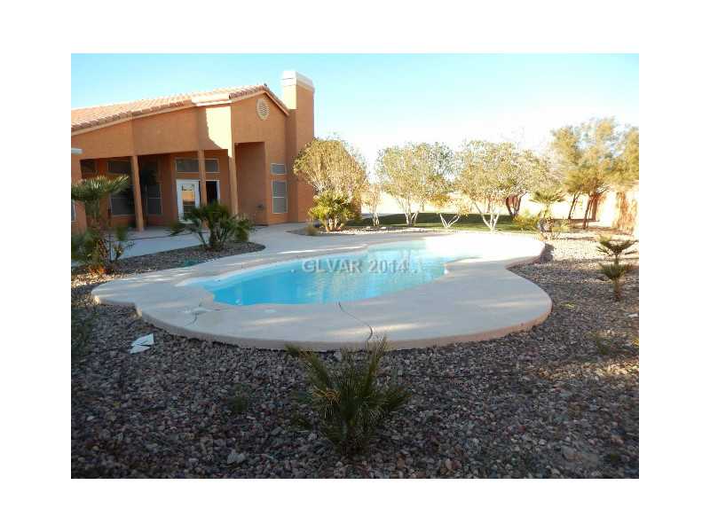 8655 West Ann Road Las Vegas, NV 89149 - Photo 23 of 26 Swimming Pool/Hot Tub/Sauna.