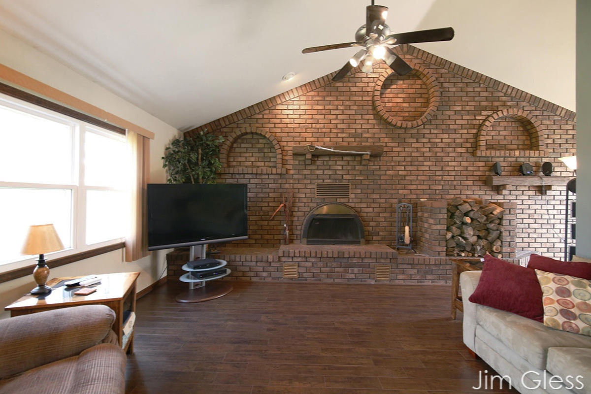 9881 West Garbow Road Middleville, MI 49333 - Photo 3 of 26 3