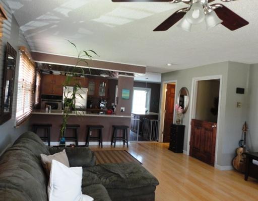 86 Quannacut Road, Unit 86A Westerly, RI 02891 - Photo 7 of 13 Living Room.