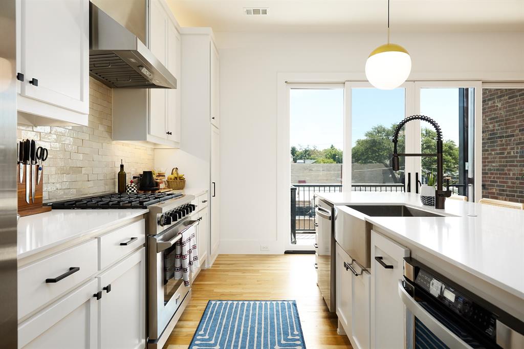 1844 Mecca Street Dallas, TX 75206 - Photo 12 of 33