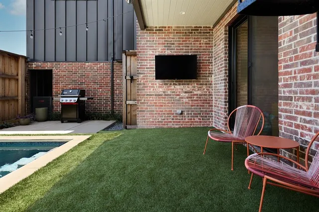 $1,124,900 | 1844 Mecca Street, Dallas, TX 75206