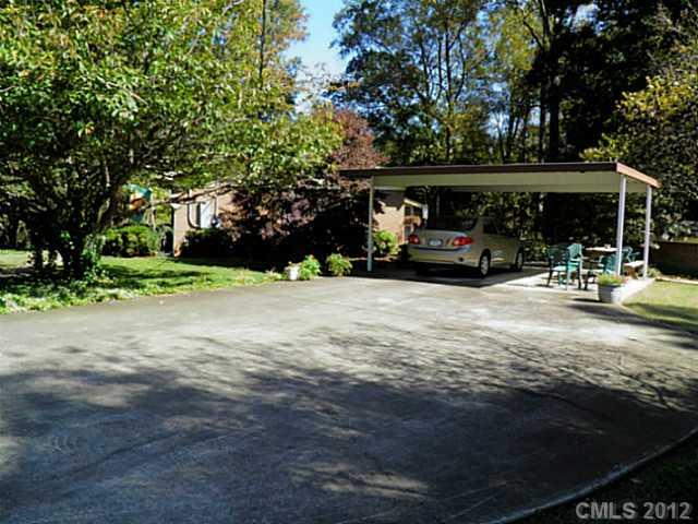 8001 Larkhaven Road Charlotte, NC 28216 - Photo 13 of 15 Gallery Image 13