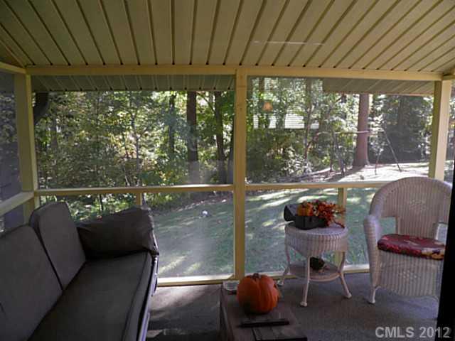 8001 Larkhaven Road Charlotte, NC 28216 - Photo 4 of 15 Gallery Image 4