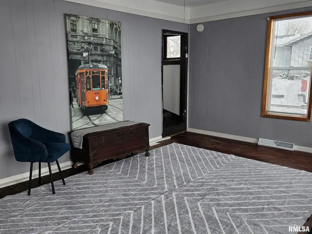 $54,900 | 201 East May Street, Joy, IL 61260