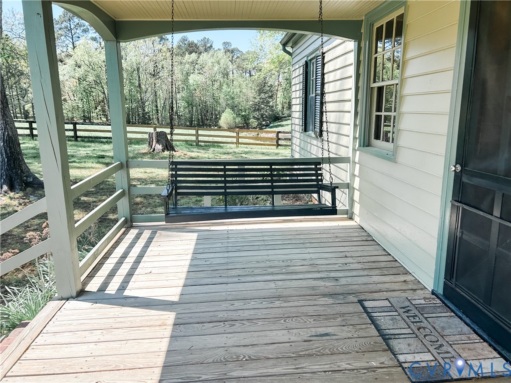 1346 Hockett Road Manakin-Sabot, VA 23103 - Photo 3 of 25 Wooden terrace with fence