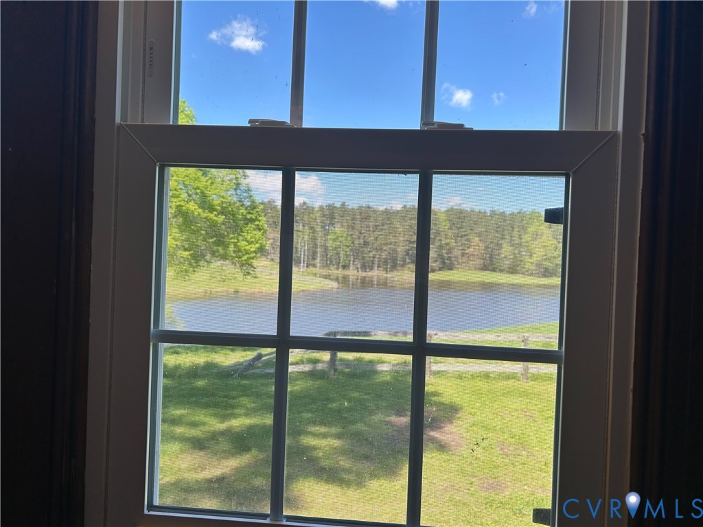 1346 Hockett Road Manakin-Sabot, VA 23103 - Photo 10 of 25 Room details featuring a water view