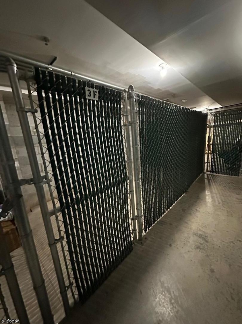 534 Maple Avenue Elizabeth, NJ 07202 - Photo 44 of 48 a view of entryway