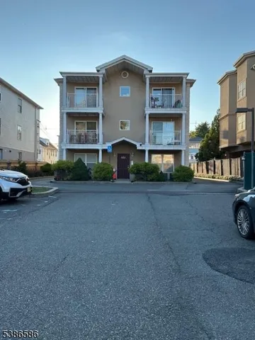 $275,000 | 534 Maple Avenue, Elizabeth, NJ 07202