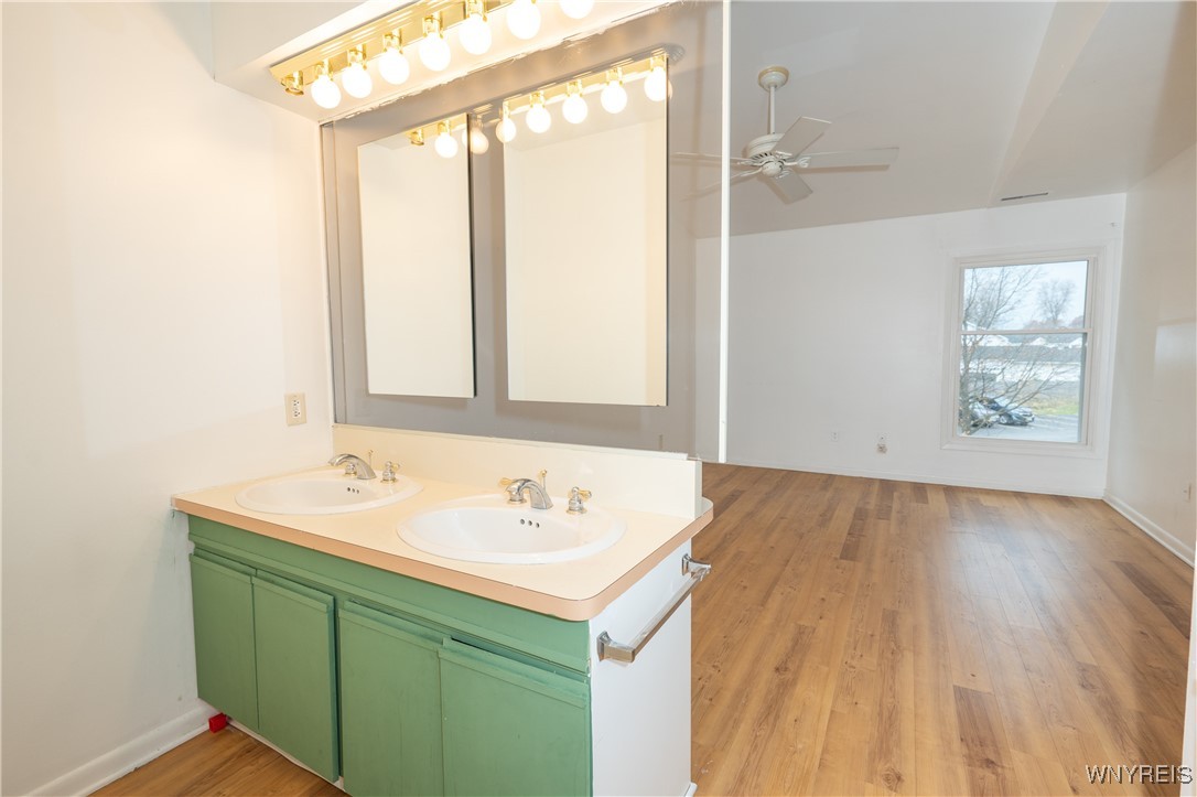 1115 Youngs Road, Unit H Amherst, NY 14221 - Photo 23 of 49