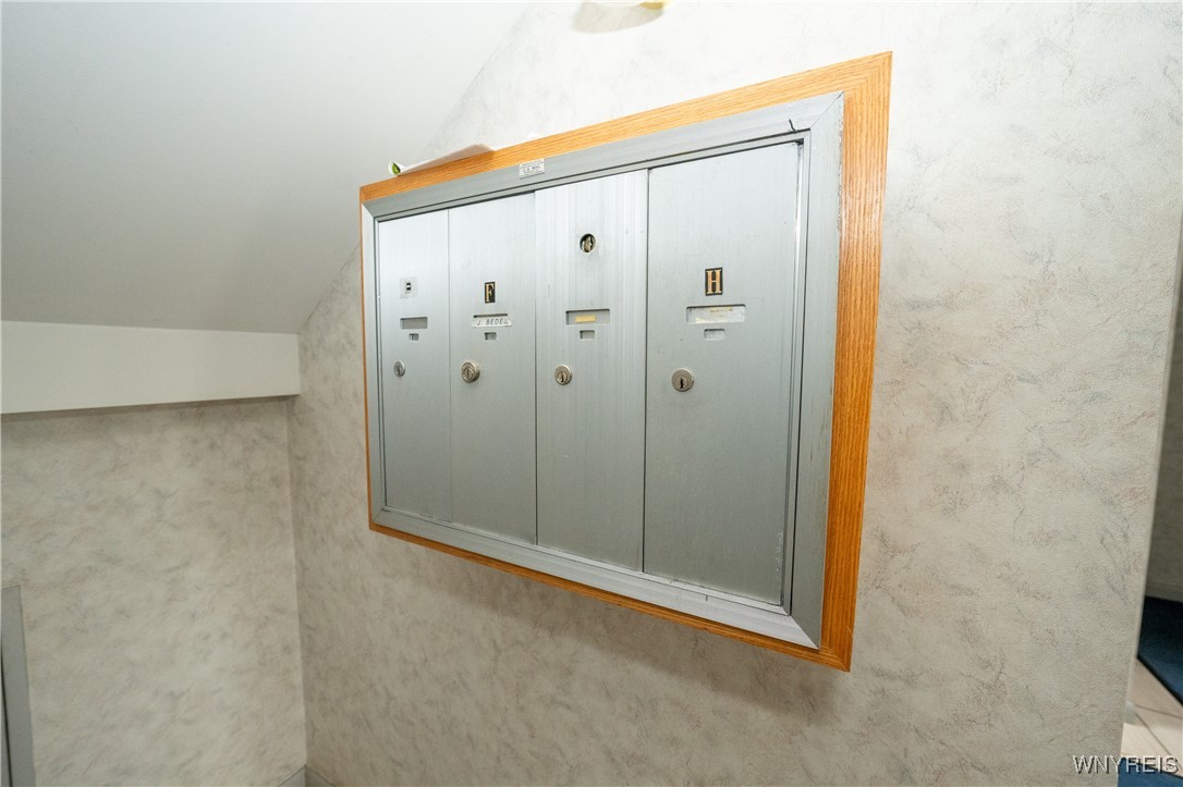 1115 Youngs Road, Unit H Amherst, NY 14221 - Photo 41 of 49