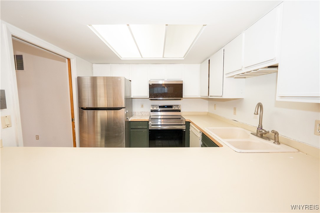 1115 Youngs Road, Unit H Amherst, NY 14221 - Photo 9 of 49